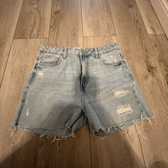 Jean shorts - Picture 1 of 3